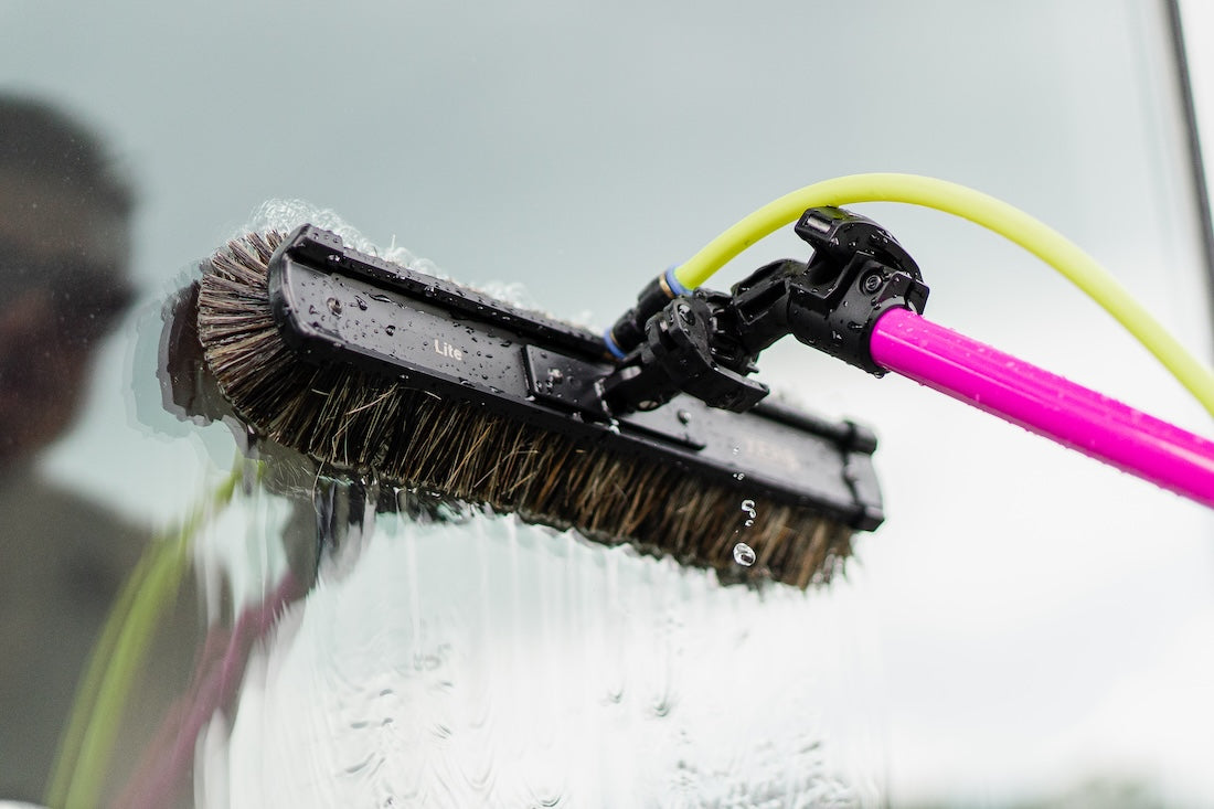 XERO Lite Brush - Built Light, Cleans Right